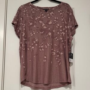 NWT  Simply Vera Vera Wang Mauve Floral Short Sleeve Tee